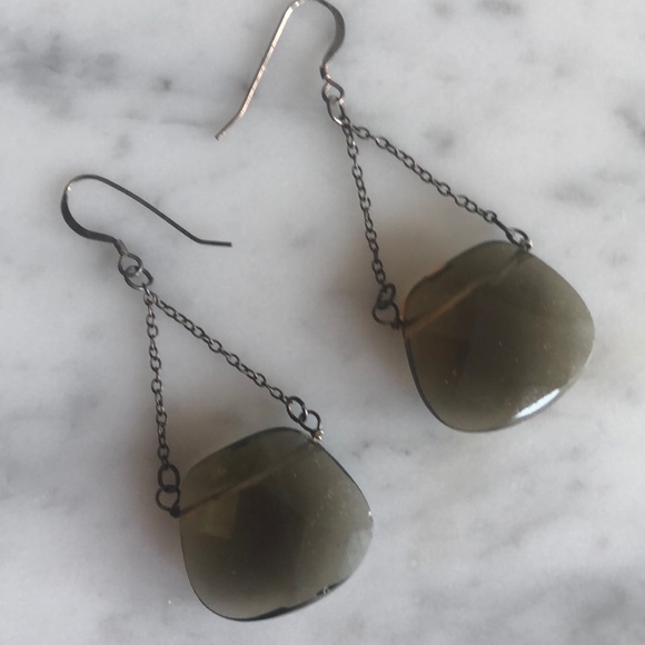 Jewelry - Facet glass drop earrings